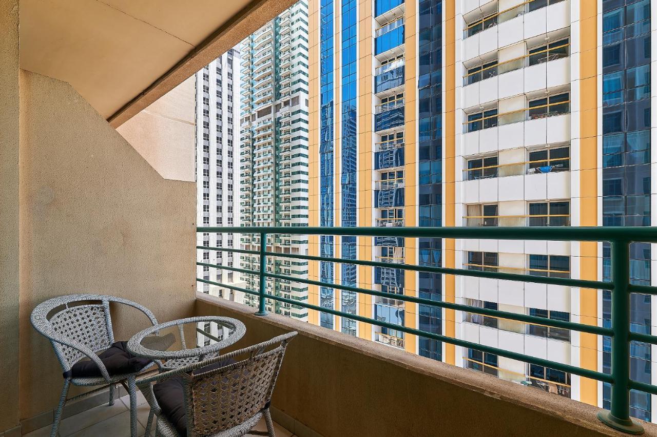 1br For 4 Guests In Marina Crown * Dubai
