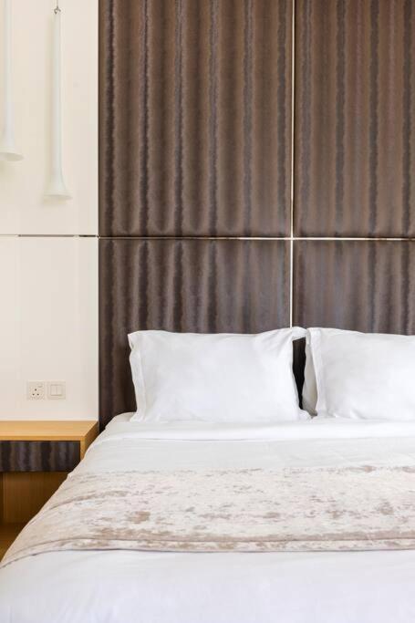 Apartment Studio Canal View With Partial Burj Khalifa View 5min To Mall *