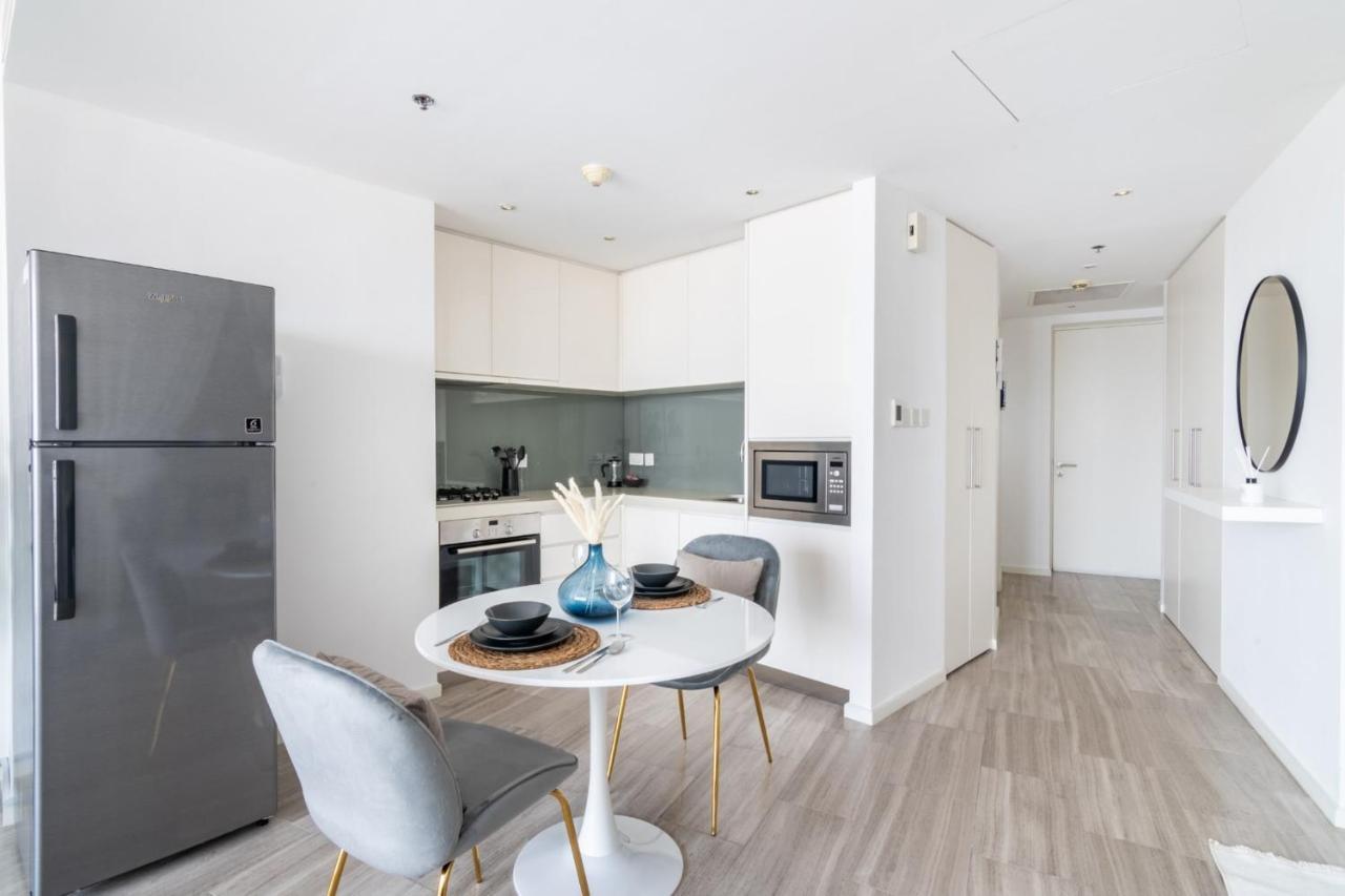 Apartment Guestready - A View Of The Skyline - D1 Tower