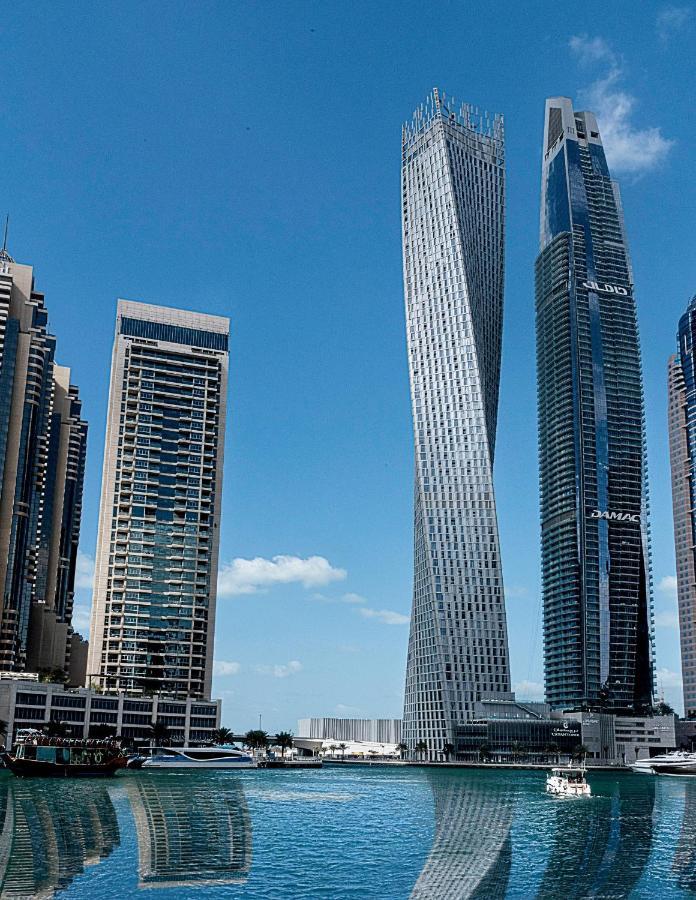 Apartment Luxury Iconic Cayan Tower - Free 5 Star Access! *