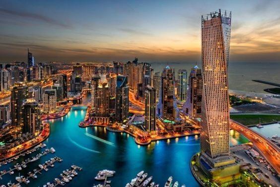 Luxury Iconic Cayan Tower - Free 5 Star Access! Apartment *