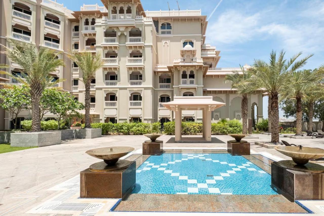 Apartment Spacious 2-bedroom Beachfront With Pool *