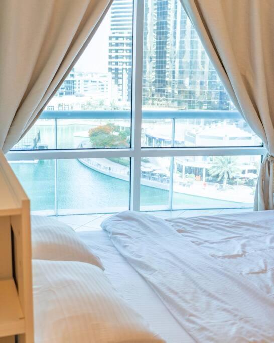 Breathtaking Lake View In Jlt Metro Cluster Apartment Dubai
