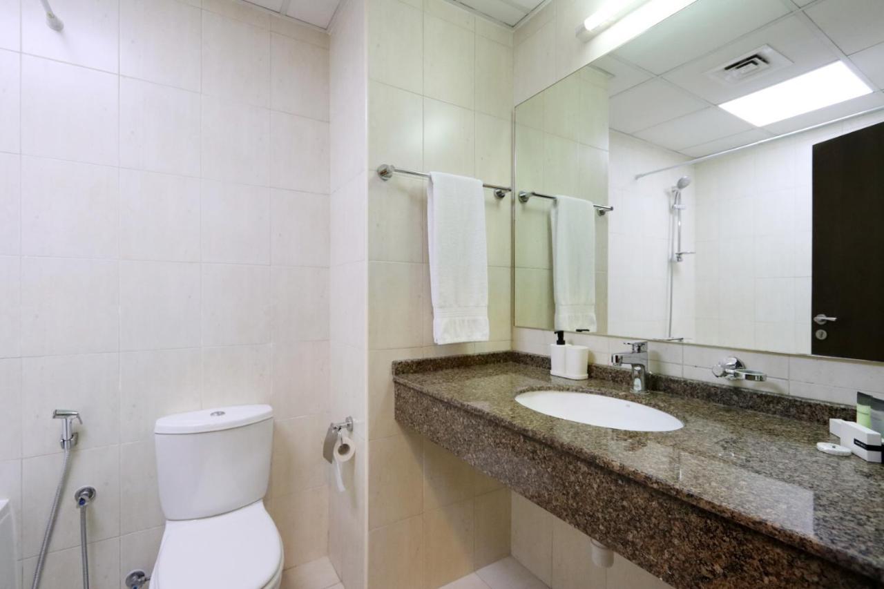 Apartment Spacious Studio In Astoria Jvc - Livbnb