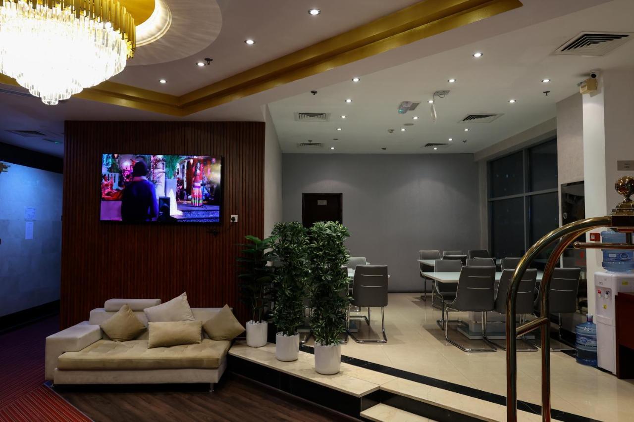 Hotel Mra Grand