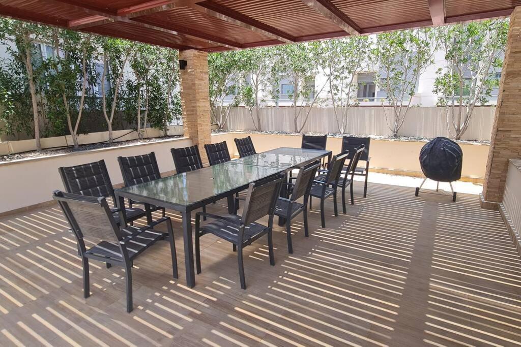 2 Bedroom With Pool View Brand New