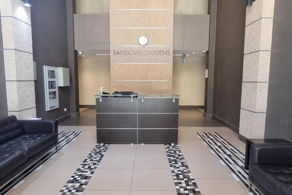 Apartment 2 Bedroom With Pool View Brand New *