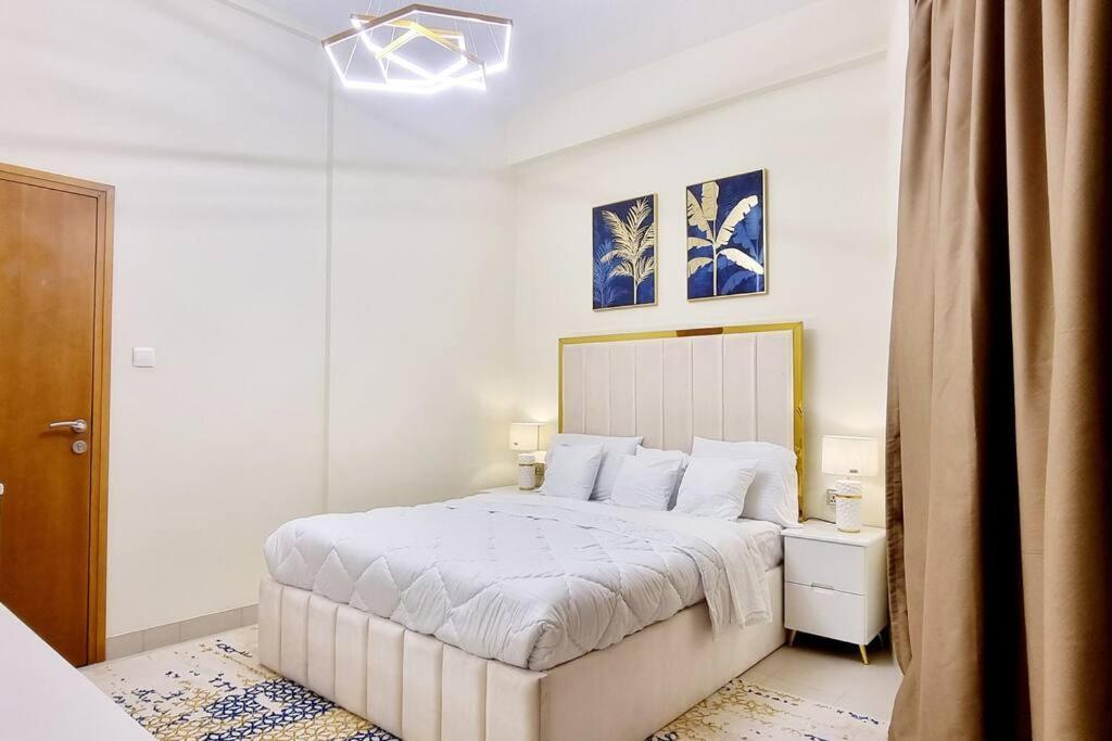 2 Bedroom With Pool View Brand New Apartment Dubai