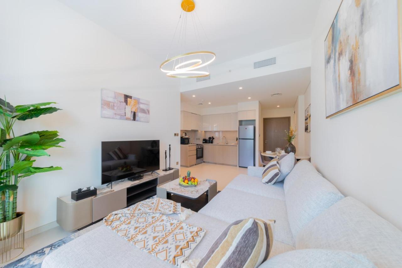 Eden's Homes & - Burj Royale Apartment