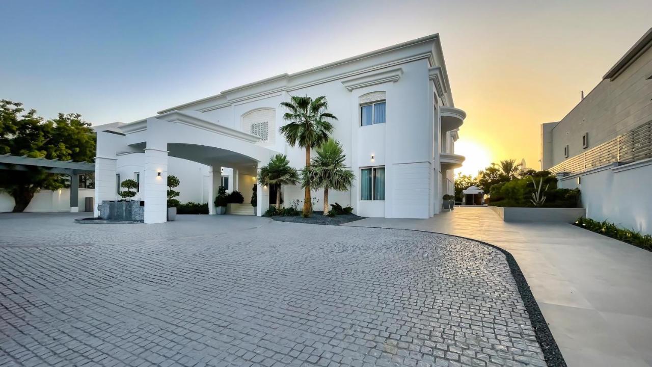 Botanica-exclusive 8-bedroom By Luxury Explorers' Collection * Dubai