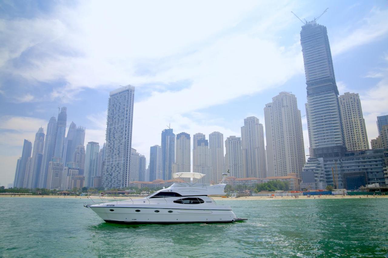 Kings And Queens Luxury Yachts Dubai