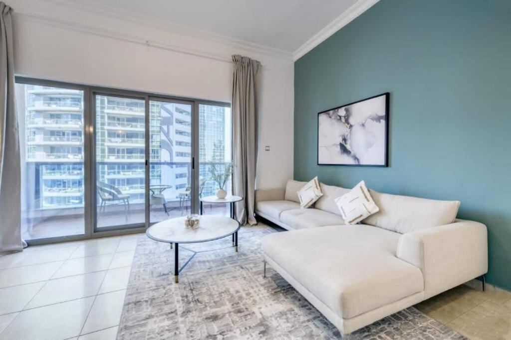 Apartment Luxury 1 Bedroom Marina View, Sleeps 5, 1 Min To Metro *