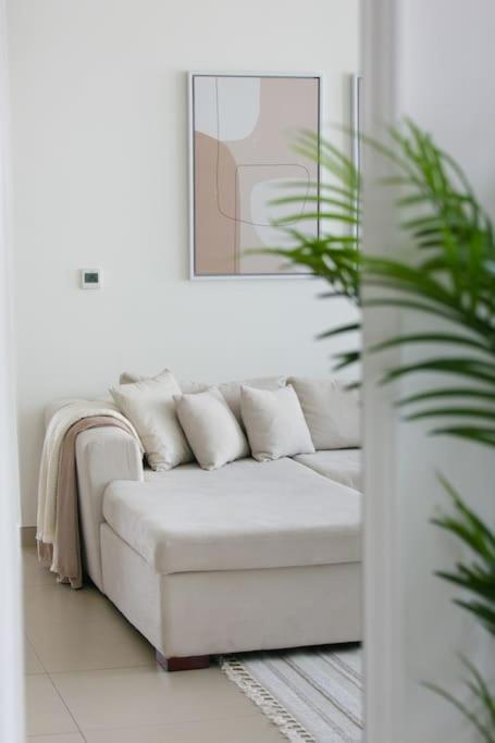 Moonstone - Tranquil, Large 2 Bedroom Apartment, Sea View, Marina Jbr Apartment