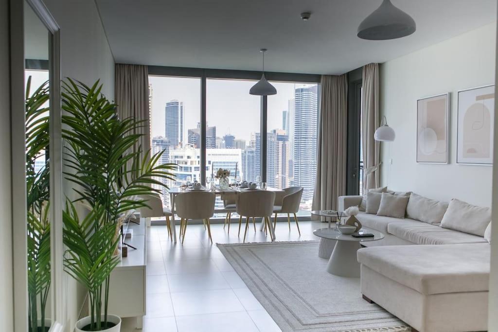 Moonstone - Tranquil, Large 2 Bedroom Apartment, Sea View, Marina Jbr Apartment