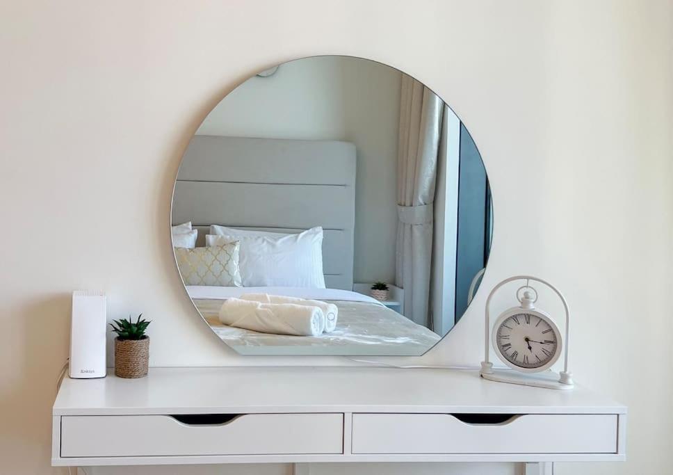 Apartment Moonstone - Tranquil, Large 2 Bedroom Apartment, Sea View, Marina Jbr *
