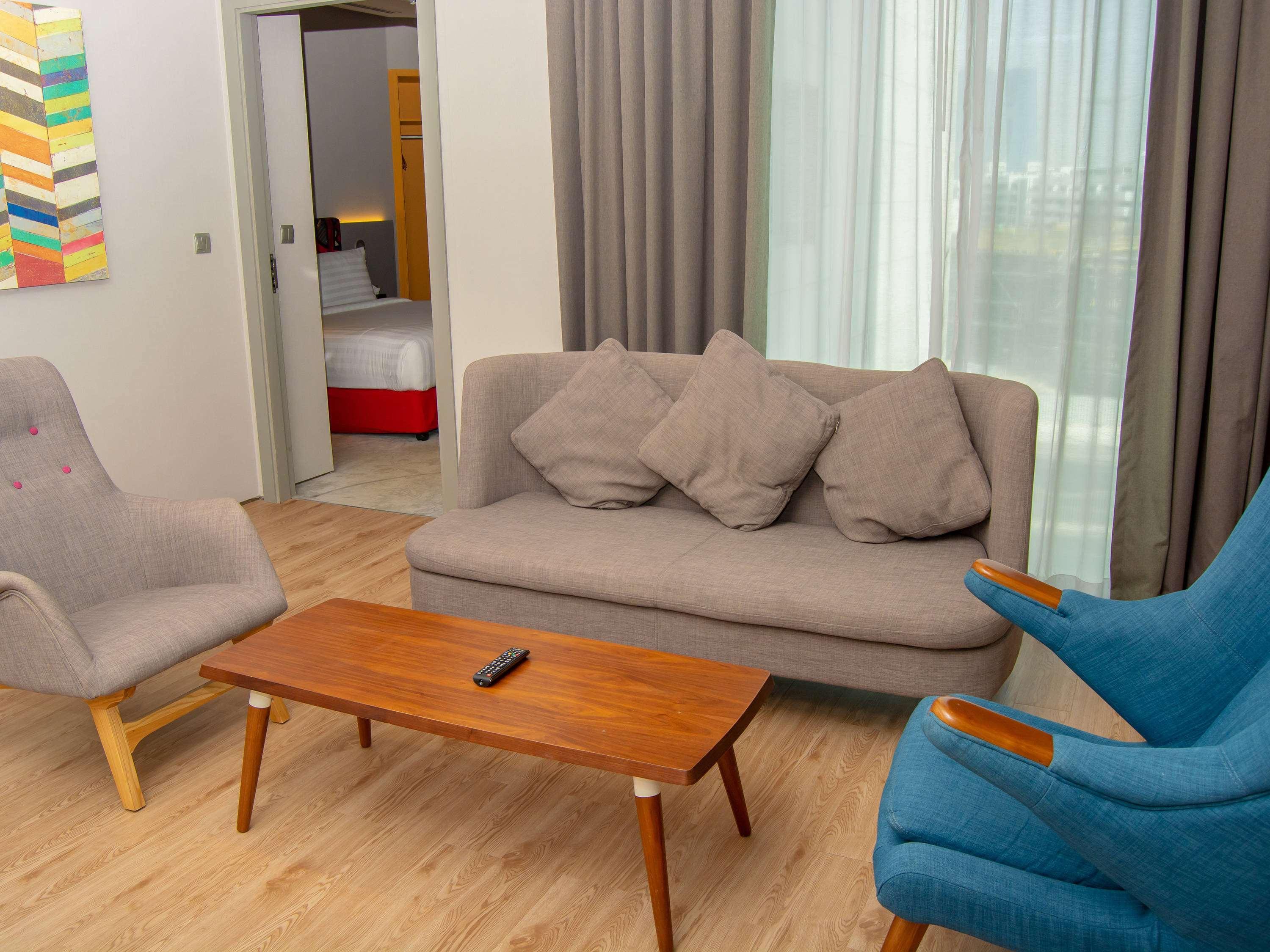 Ibis Styles Jumeira 3*