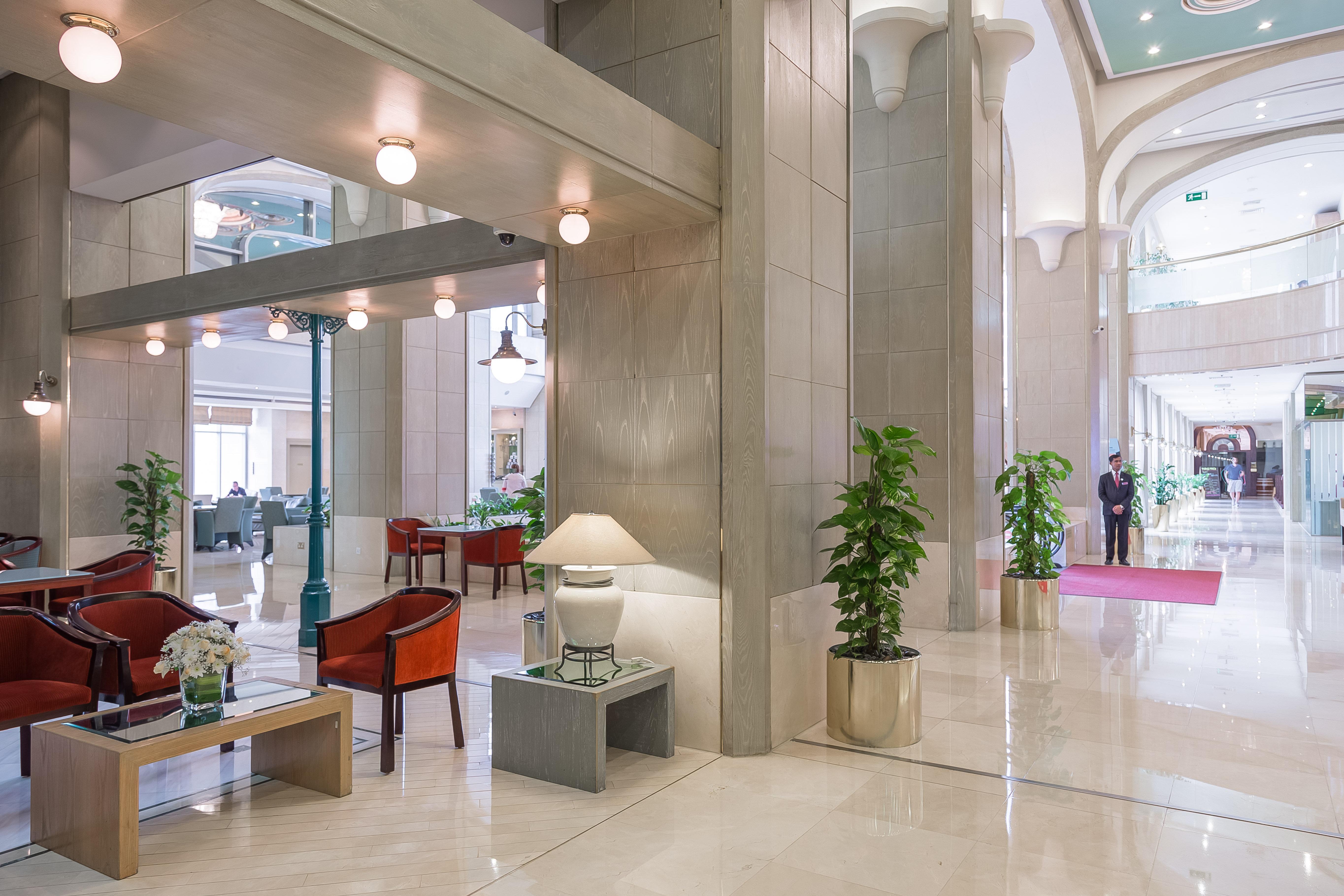 Millennium Plaza Downtown Aparthotel