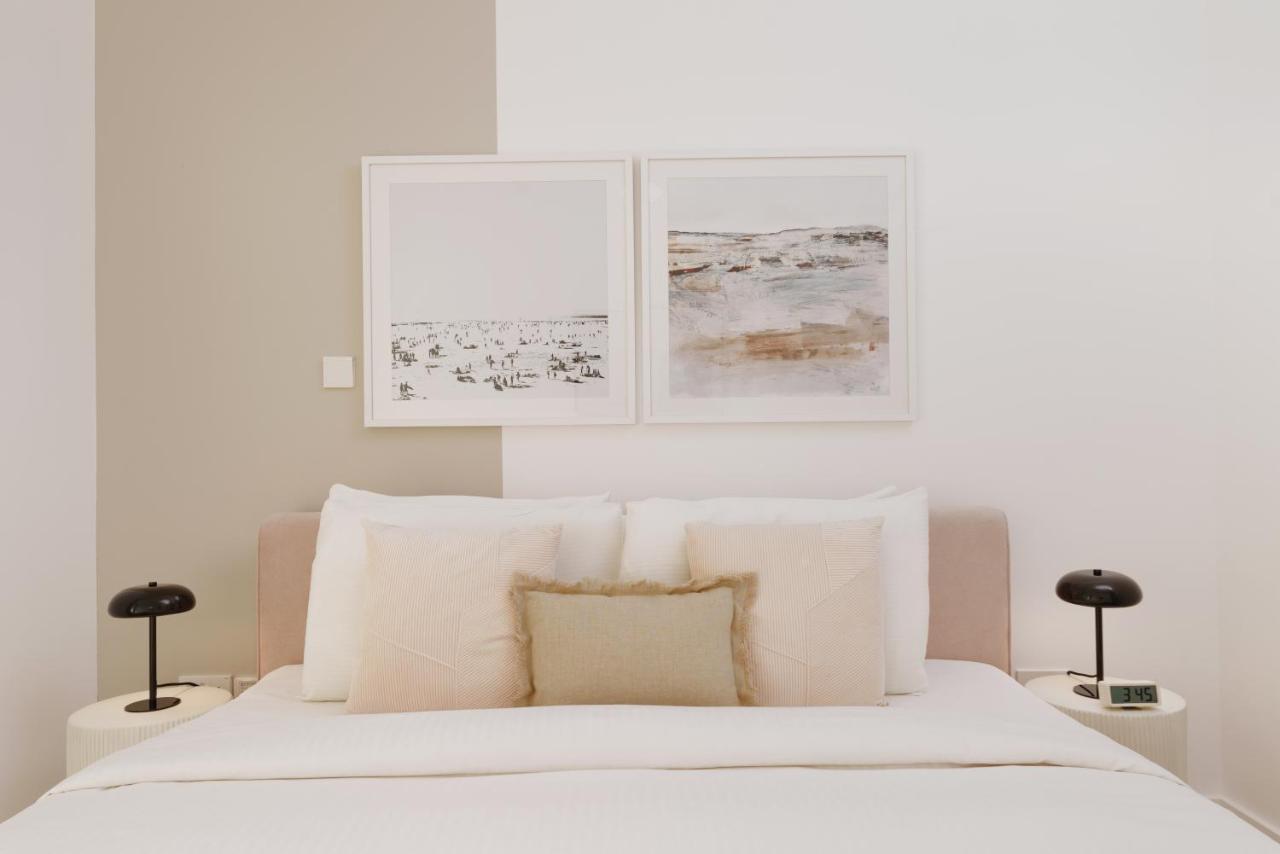 Maison Privee - Modern Chic Apt With Spectacular Downtown Views Apartment