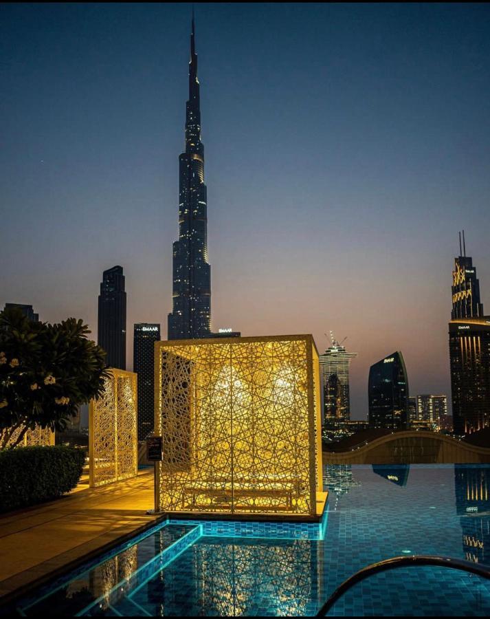 Burj Khalifa Downtown Fountain * Dubai