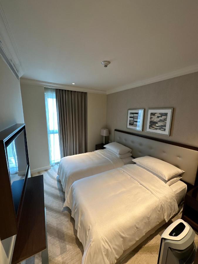 Burj Khalifa Downtown Fountain Apartment