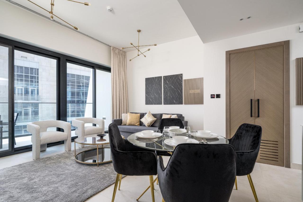 Alh Vacay - With Private Jacuzzi 2 Bedrooms In Binghatti Canal Apartment Dubai