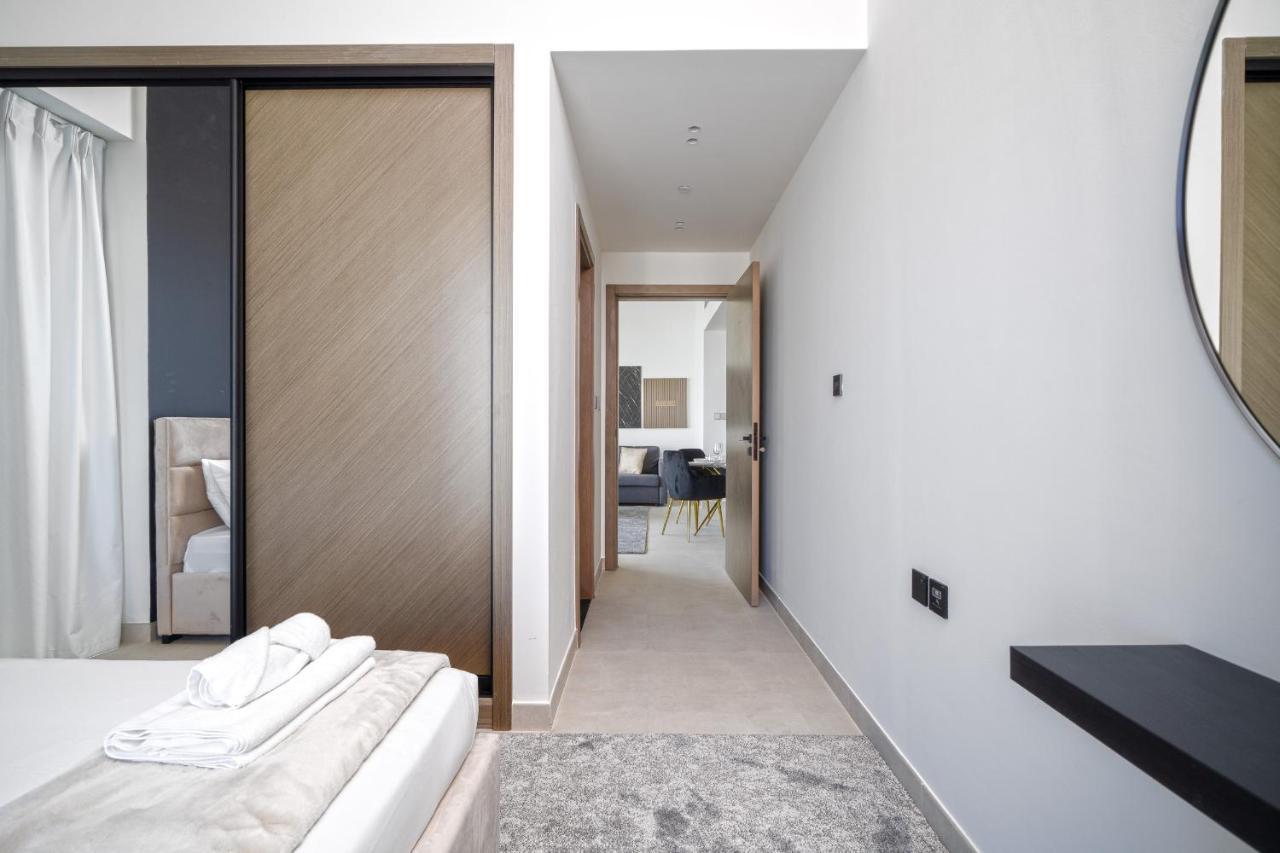 Alh Vacay - With Private Jacuzzi 2 Bedrooms In Binghatti Canal Apartment Dubai