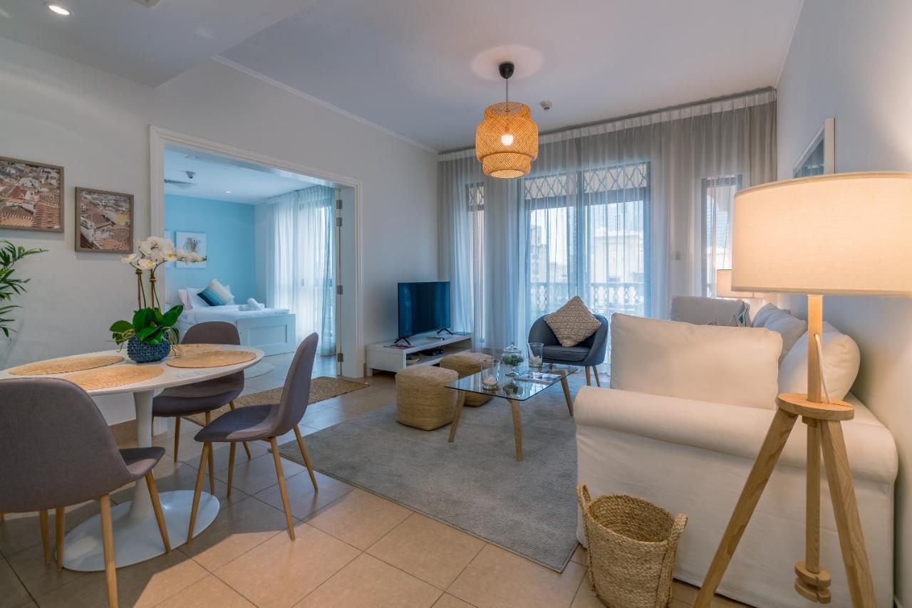 Spacious 2bedroom With Burj View In Downtown Apartment