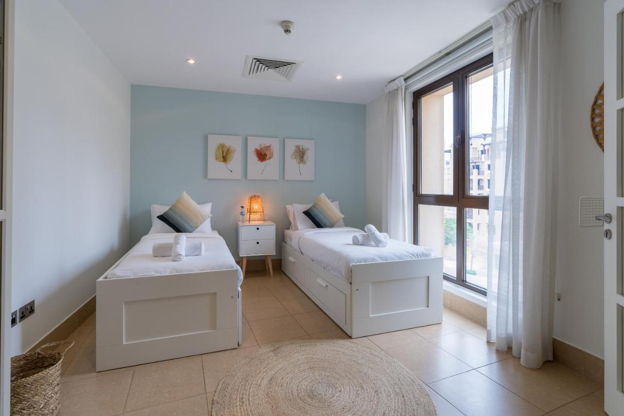 Spacious 2bedroom With Burj View In Downtown Apartment Dubai