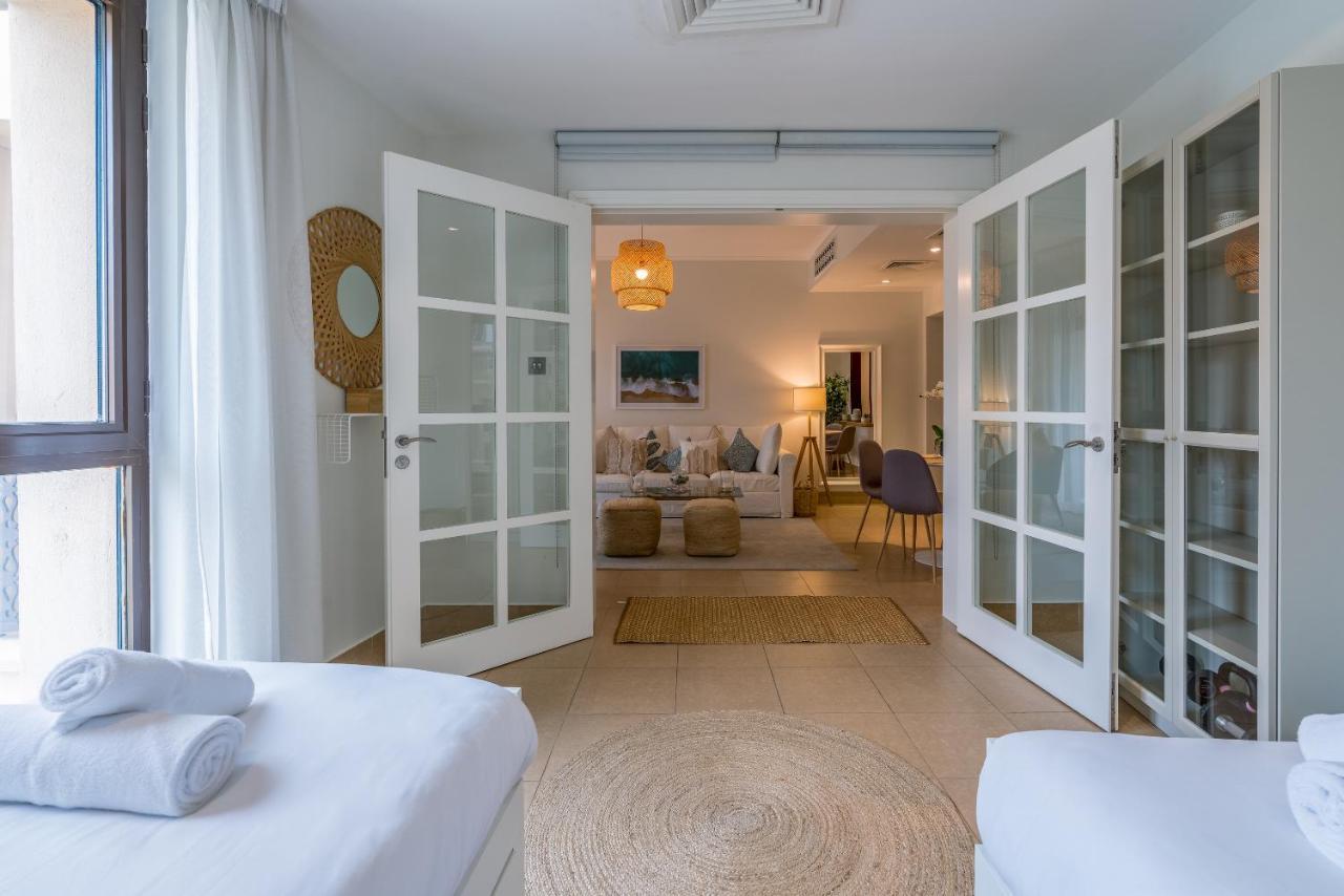 Spacious 2bedroom With Burj View In Downtown * Dubai