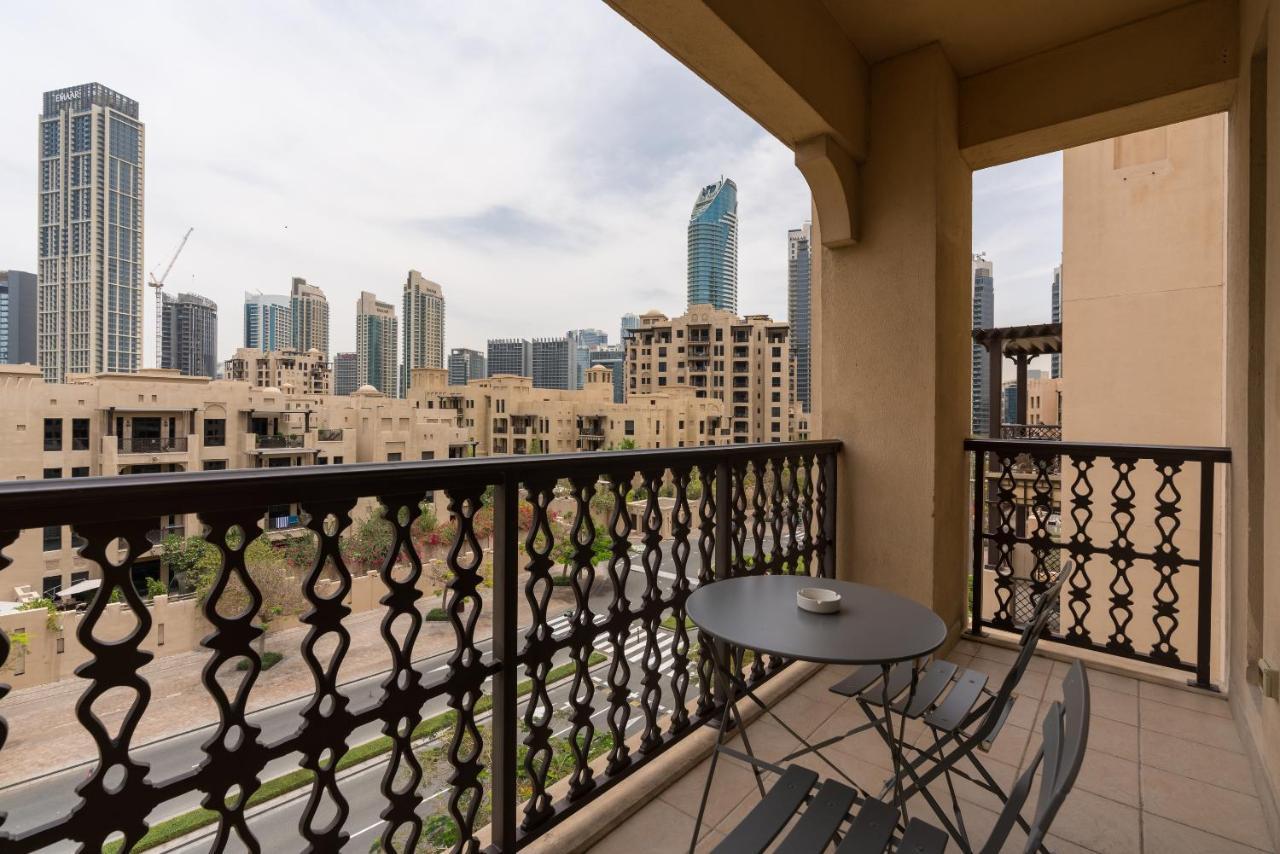 Spacious 2bedroom With Burj View In Downtown Apartment Dubai