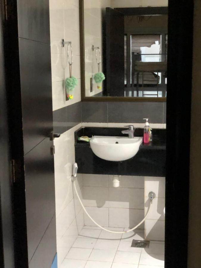 Males Only Hostel Dubai