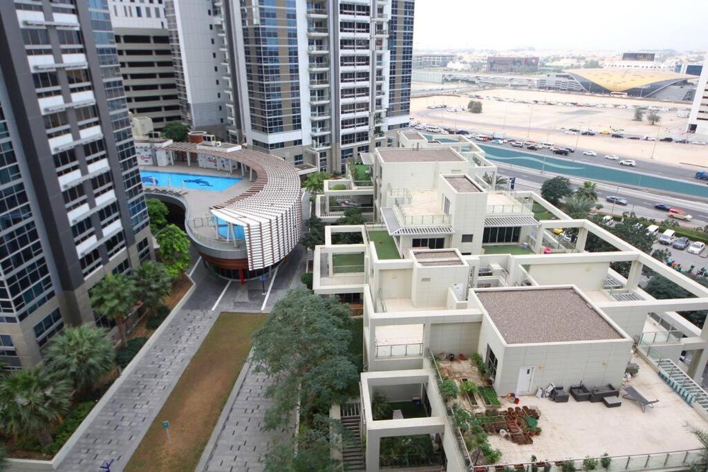 Spacious 1 Bhk In Et - Business Bay