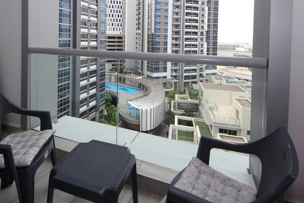 Spacious 1 Bhk In Et - Business Bay Apartment