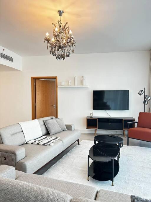 Apartment 2 Bdr In Marina Terrace Marina