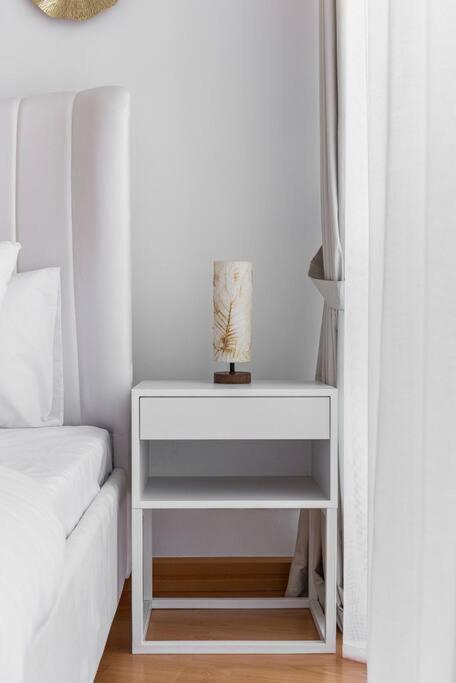 2 Bdr In Marina Terrace Marina Apartment