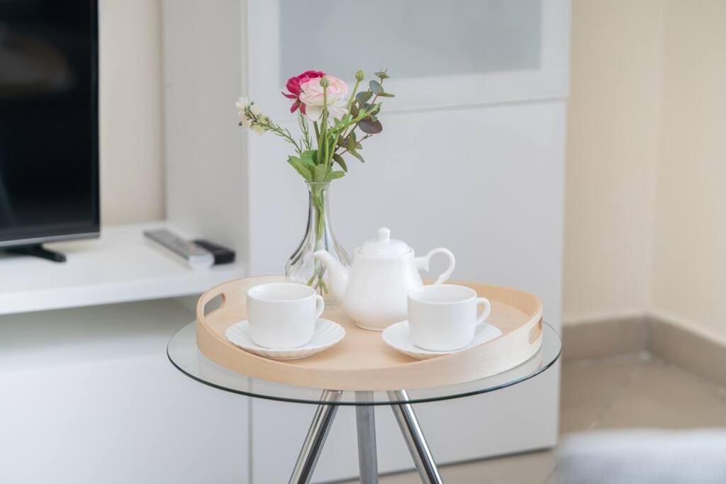 Stonetree - Chic In Jumeirah Towers Apartment Dubai