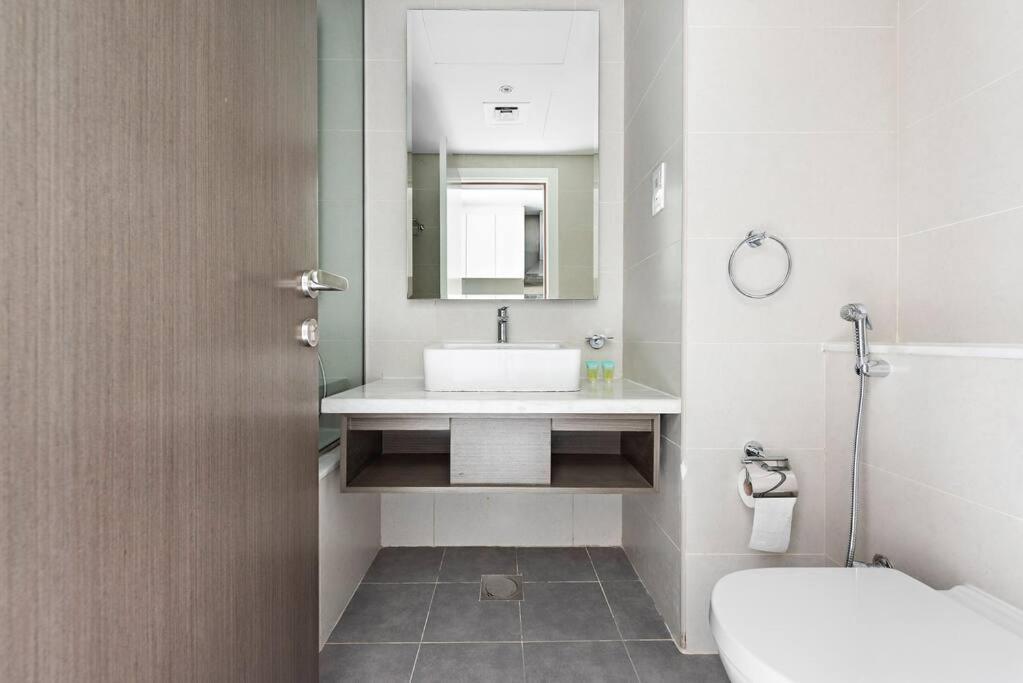 Apartment Magnificent In Business Bay With A Pool & Gym