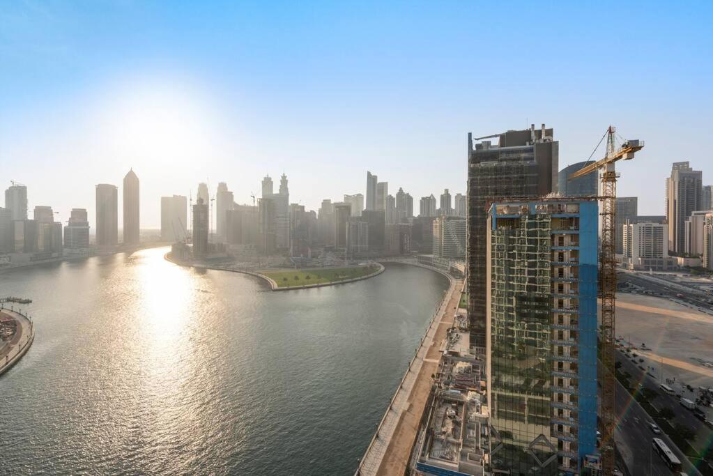 Magnificent In Business Bay With A Pool & Gym Apartment