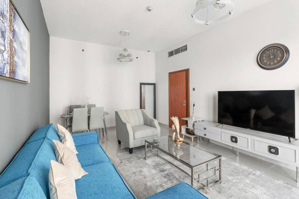 Stonetree - Amazing 1br With Balcony Apartment *