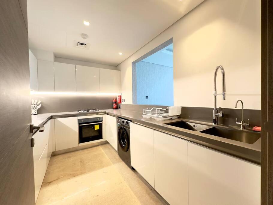 Dar Vacation - Modern & Stylish 2br Near Burj Khalifa Apartment Dubai