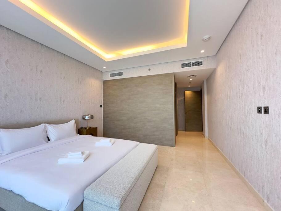 Apartment Dar Vacation - Modern & Stylish 2br Near Burj Khalifa