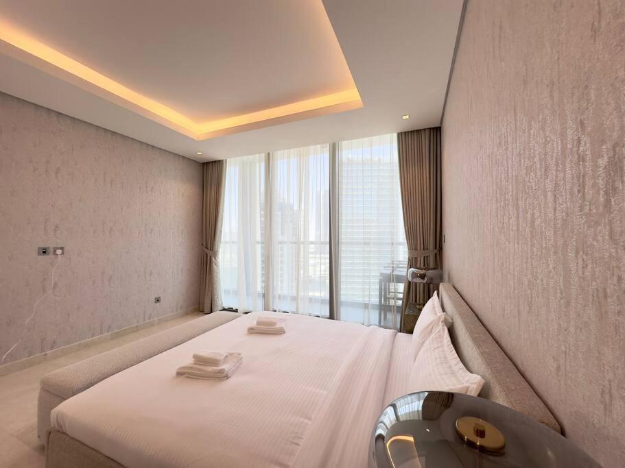 Dar Vacation - Modern & Stylish 2br Near Burj Khalifa * Dubai