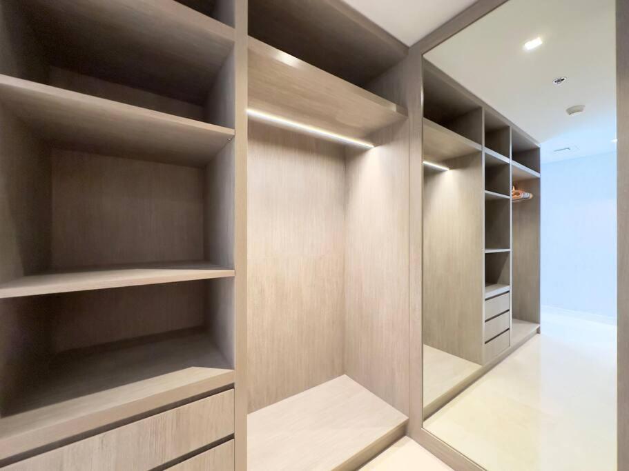 Dar Vacation - Modern & Stylish 2br Near Burj Khalifa *