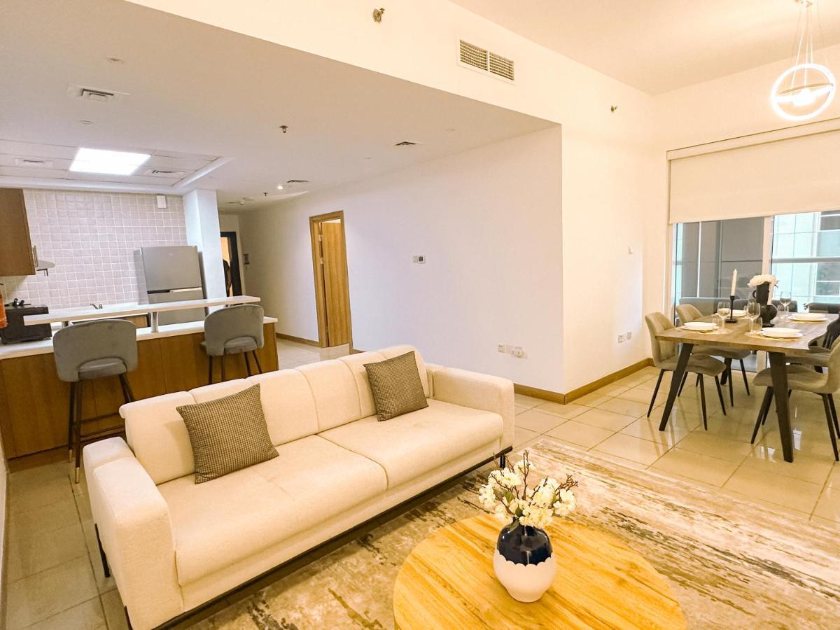 Brand New In Marina 47th Floor