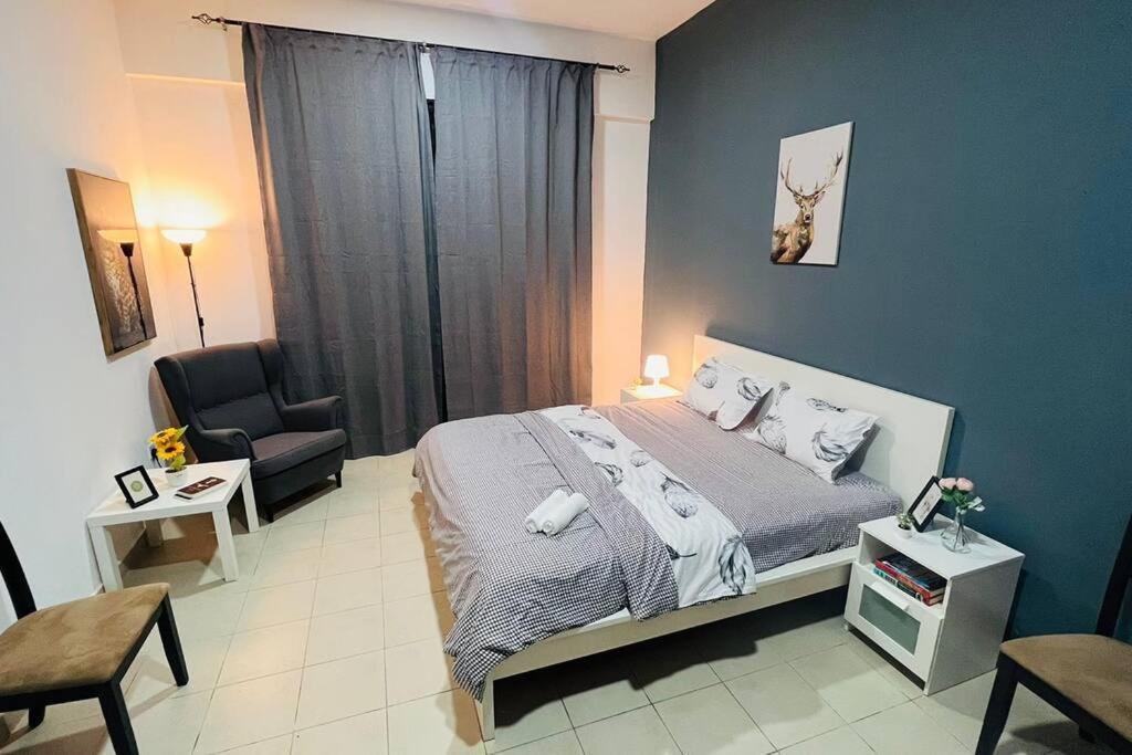 Apartment One Bedroom In Marina Near Blue Water *