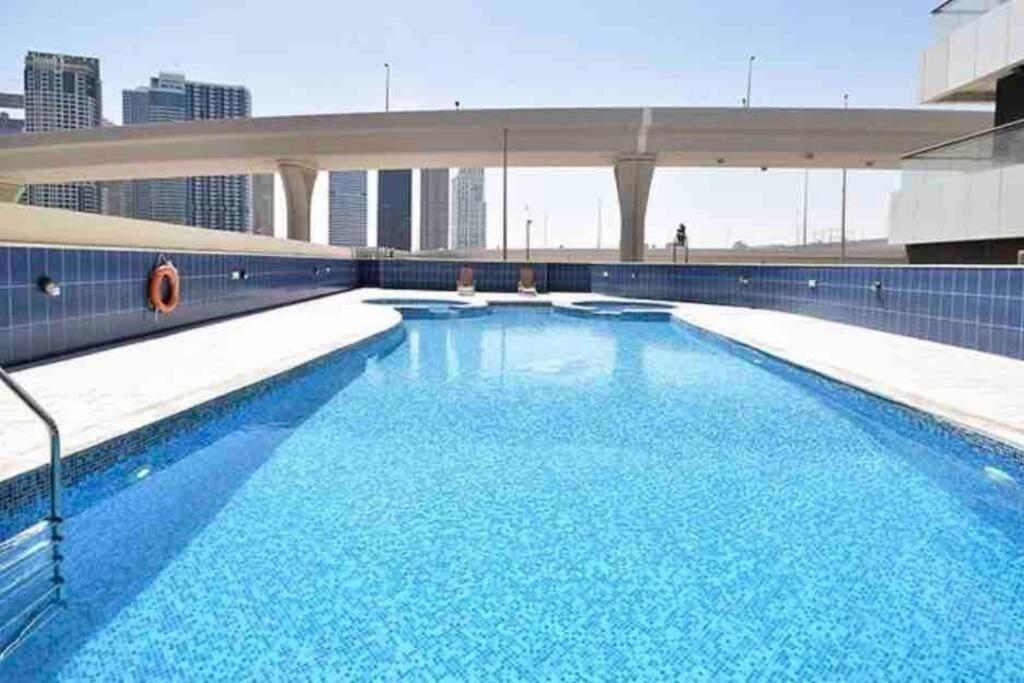 Apartment One Bedroom In Marina Near Blue Water *