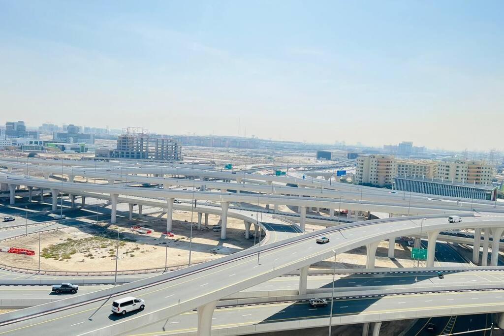 Apartment One Bedroom In Marina Near Blue Water Dubai