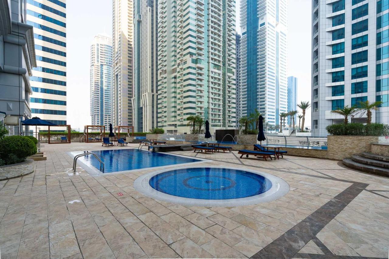 Vibrant - Prime Location Marina - Near Metro Apartment Dubai