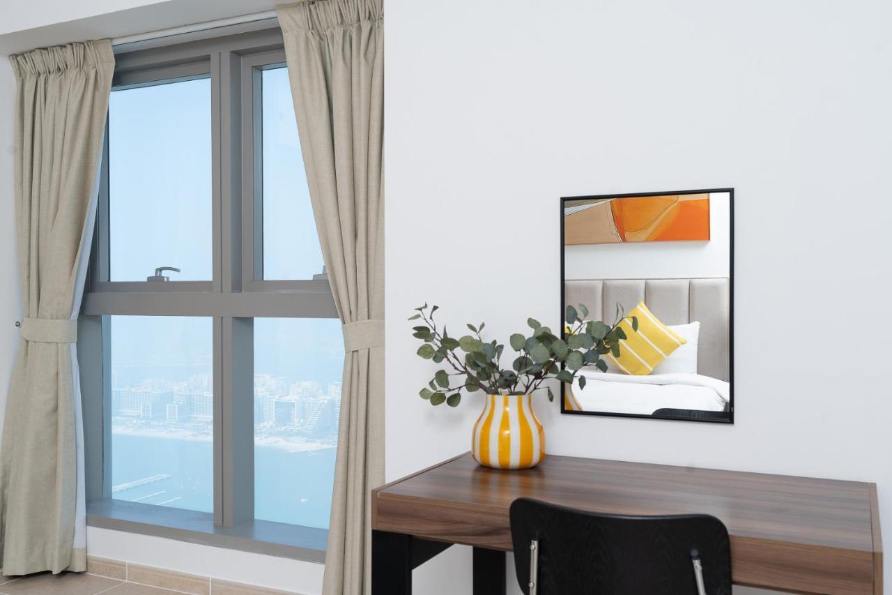 Vibrant - Prime Location Marina - Near Metro Apartment