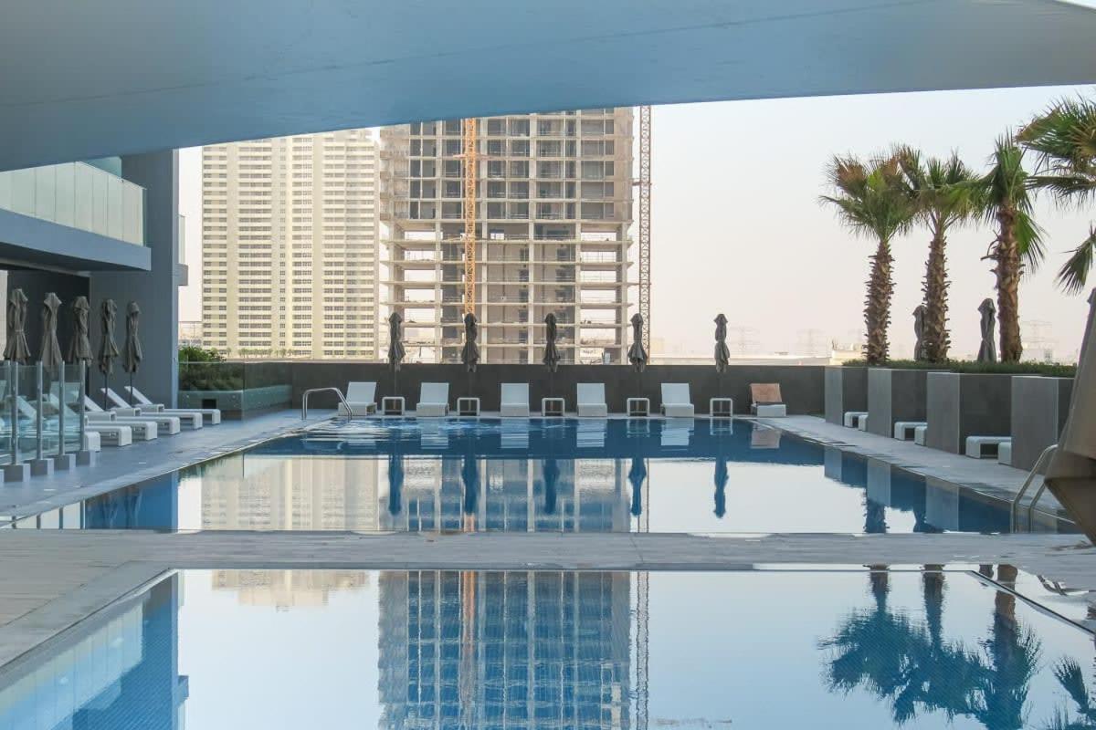 Frank Porter - Bloom Heights * Dubai